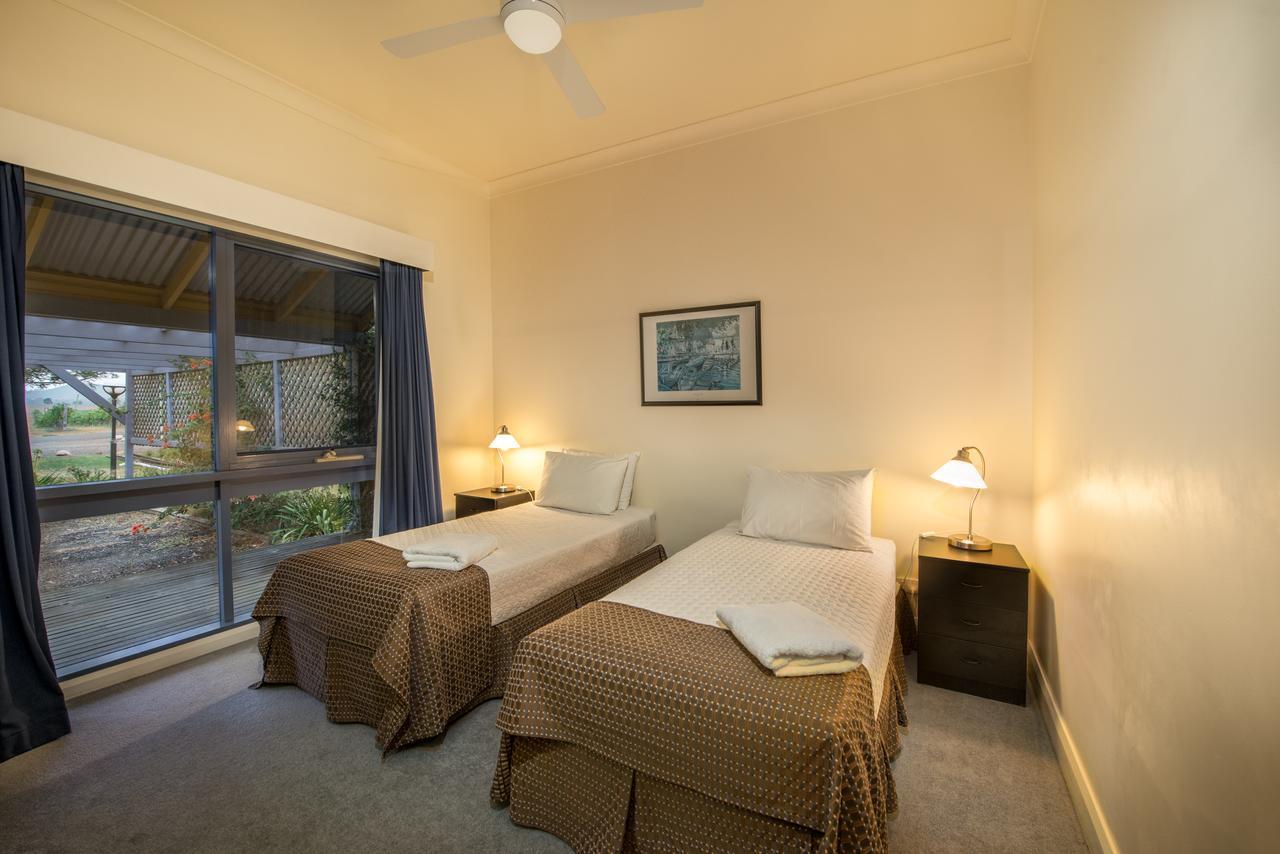 Tranquil Vale Vineyard Hotel Luskintyre Buitenkant foto
