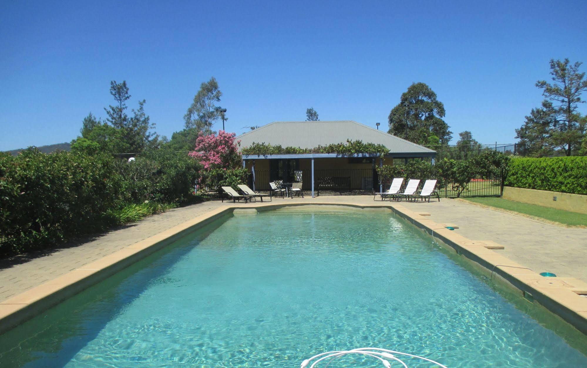 Tranquil Vale Vineyard Hotel Luskintyre Buitenkant foto